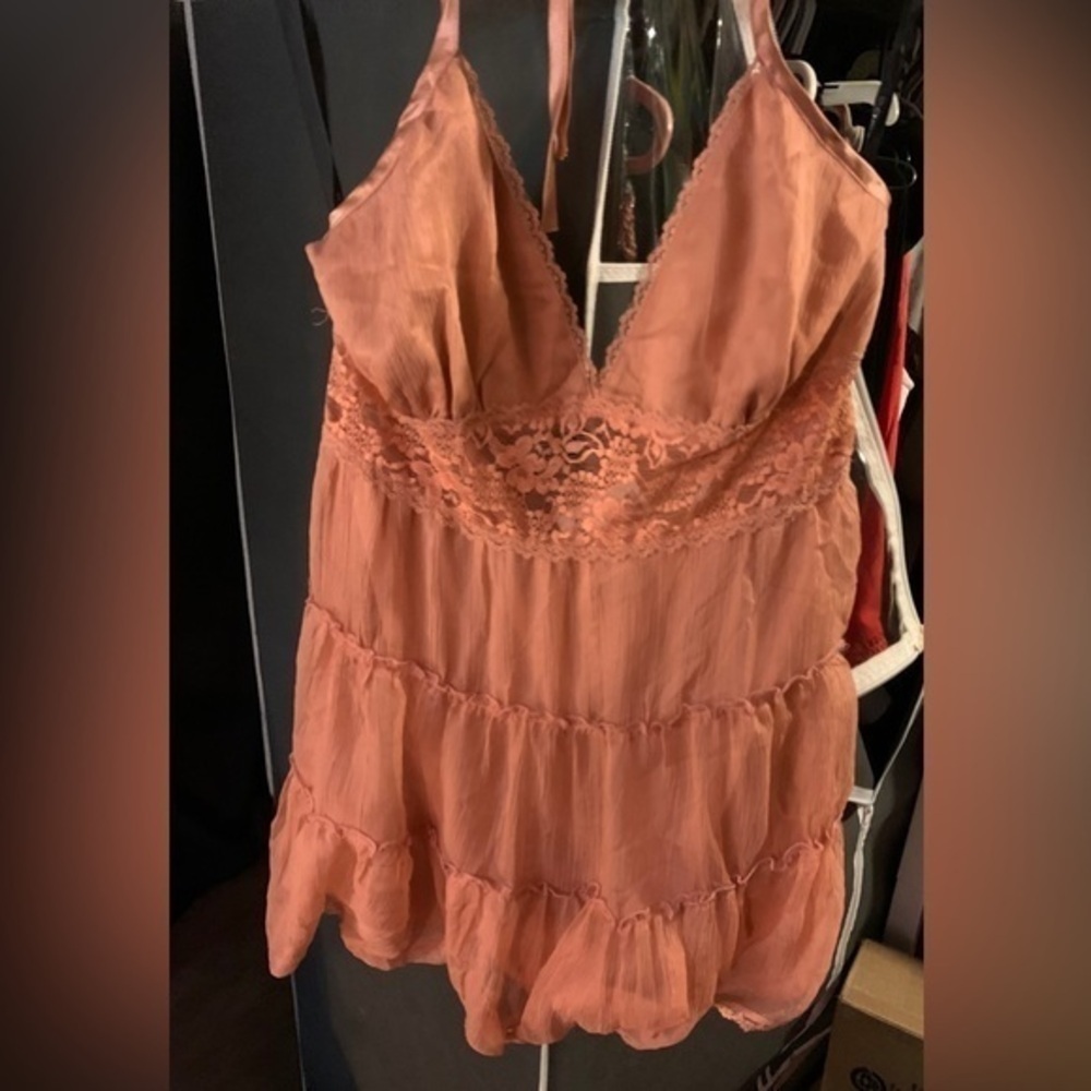 Very cute  babe tank top .